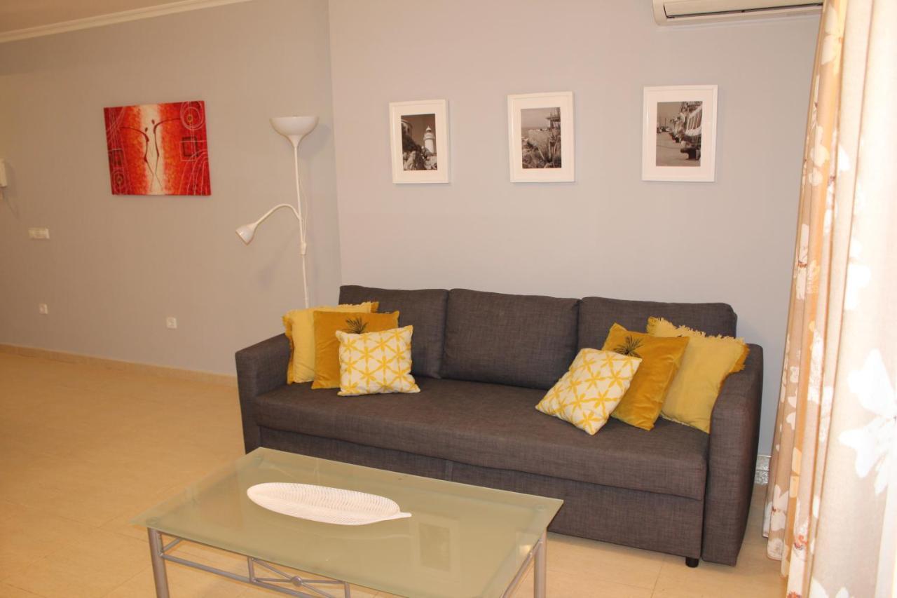 Apto. Con Gran Terraza Y Acceso Directo A Piscina. Dénia Eksteriør billede